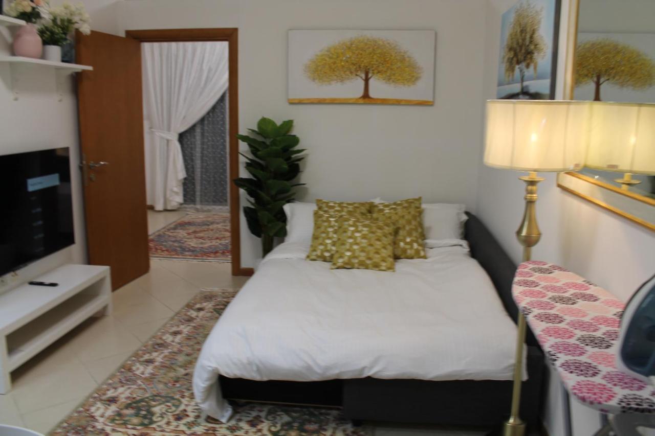 Newly Furnished Cozy 1 Bedroom Apartment Close To Jbr Beach And Metro ドバイ エクステリア 写真