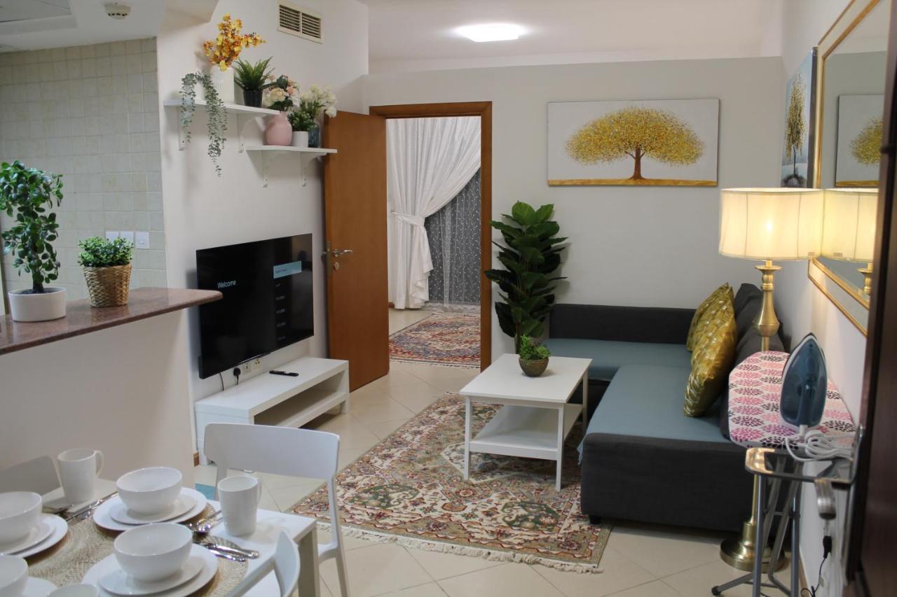 Newly Furnished Cozy 1 Bedroom Apartment Close To Jbr Beach And Metro ドバイ エクステリア 写真