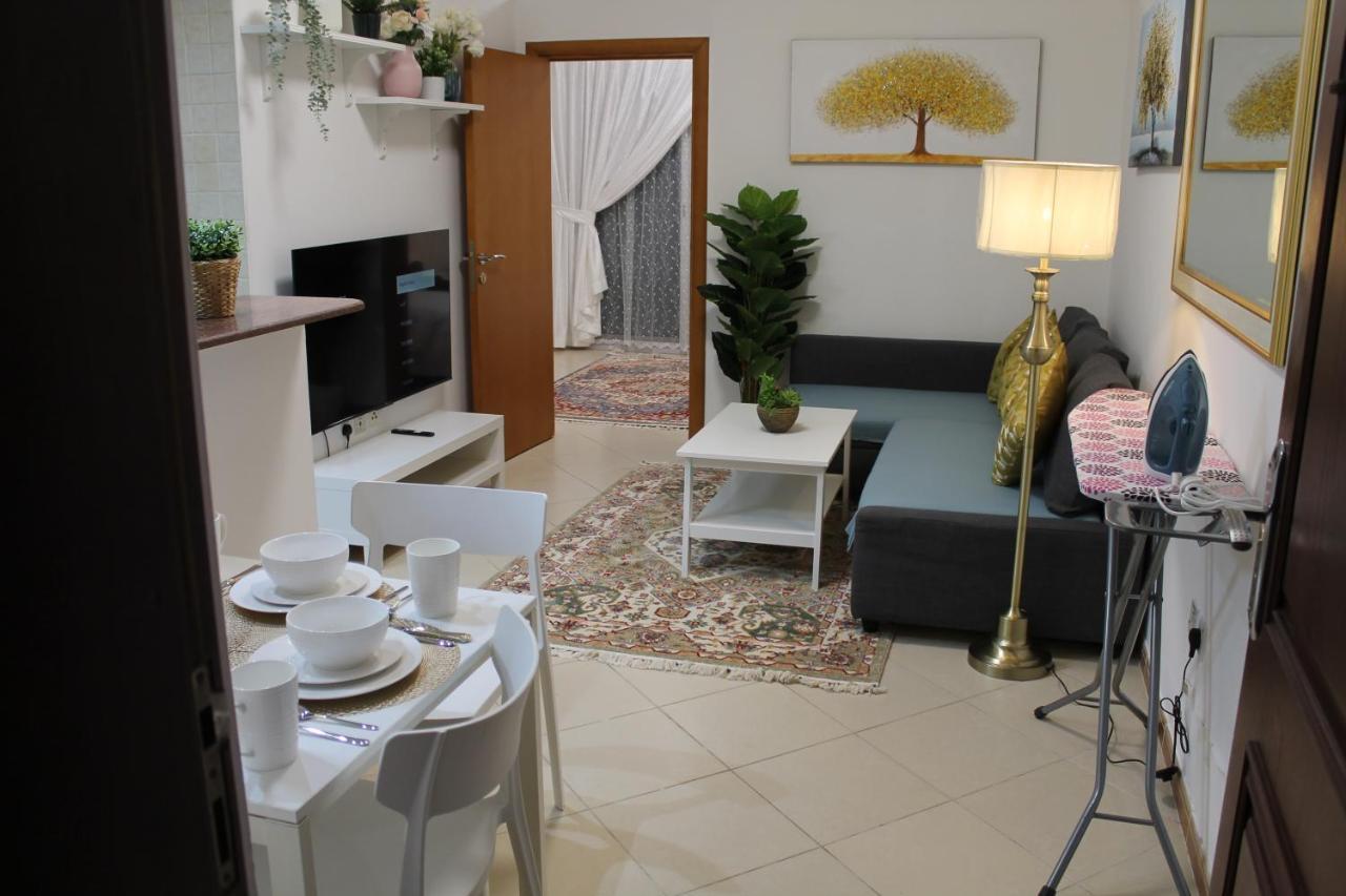 Newly Furnished Cozy 1 Bedroom Apartment Close To Jbr Beach And Metro ドバイ エクステリア 写真