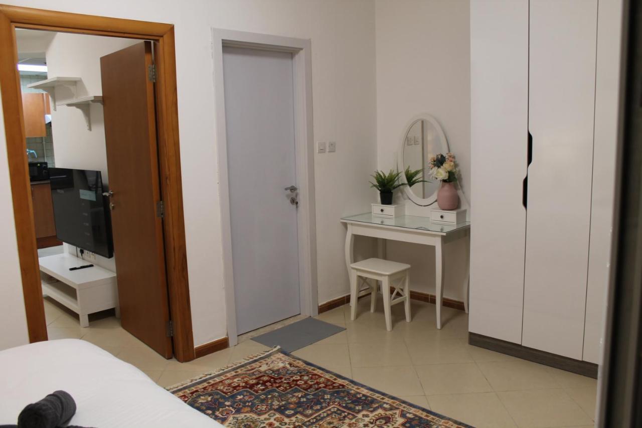 Newly Furnished Cozy 1 Bedroom Apartment Close To Jbr Beach And Metro ドバイ エクステリア 写真