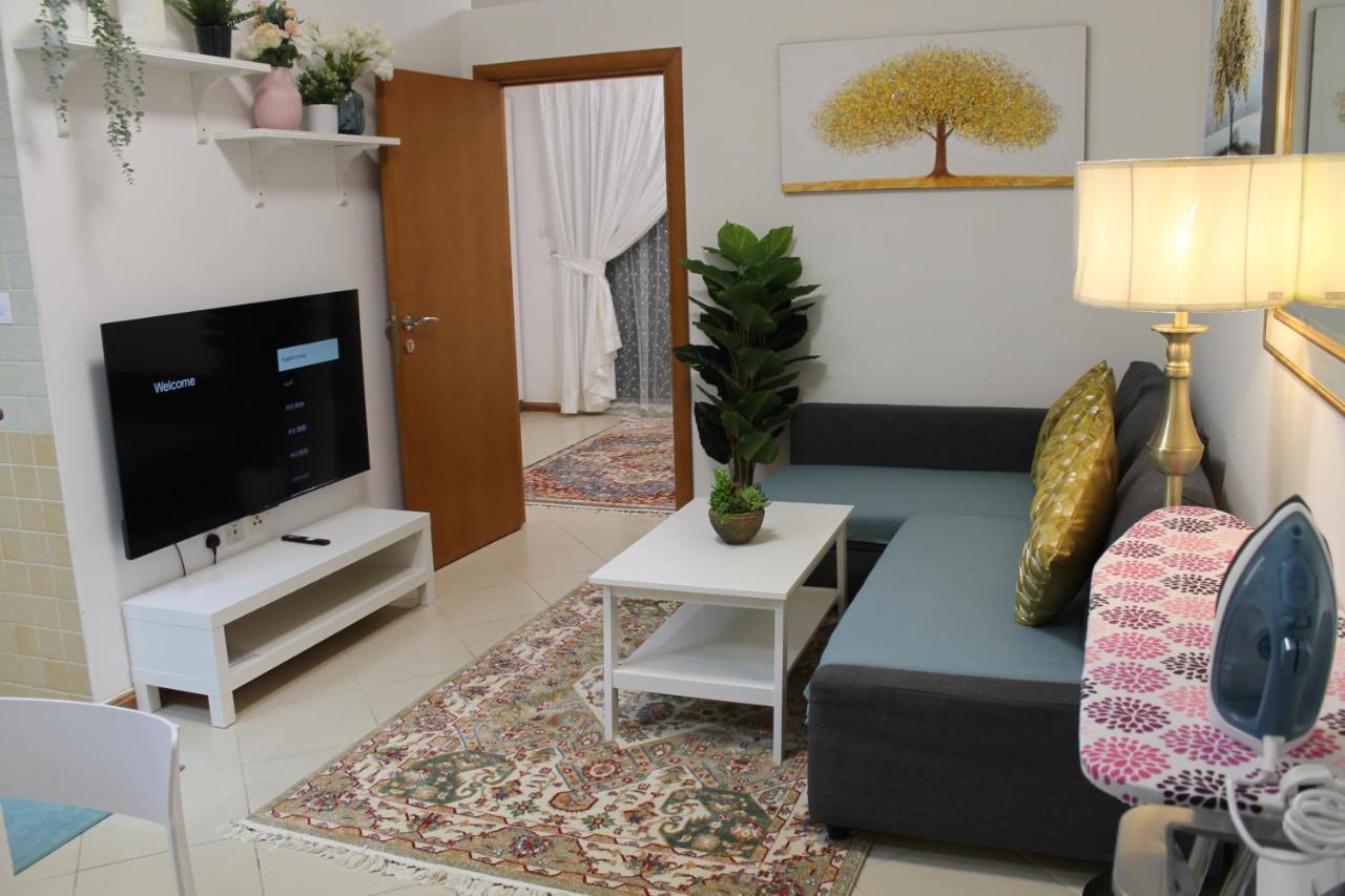 Newly Furnished Cozy 1 Bedroom Apartment Close To Jbr Beach And Metro ドバイ エクステリア 写真