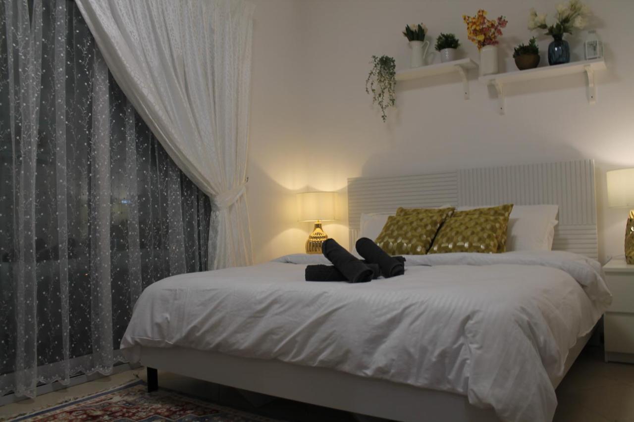 Newly Furnished Cozy 1 Bedroom Apartment Close To Jbr Beach And Metro ドバイ エクステリア 写真